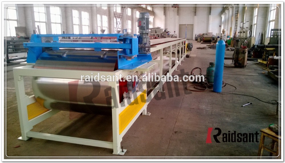 Steel belt granulator for textile auxiliaries